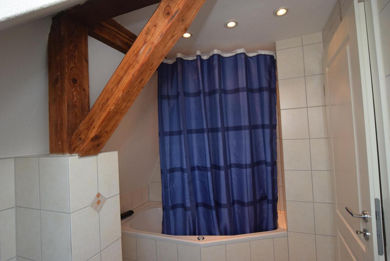 Nuertingen Zimmer ภายนอก รูปภาพ
